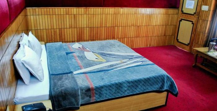 Hotel New Adarsh
